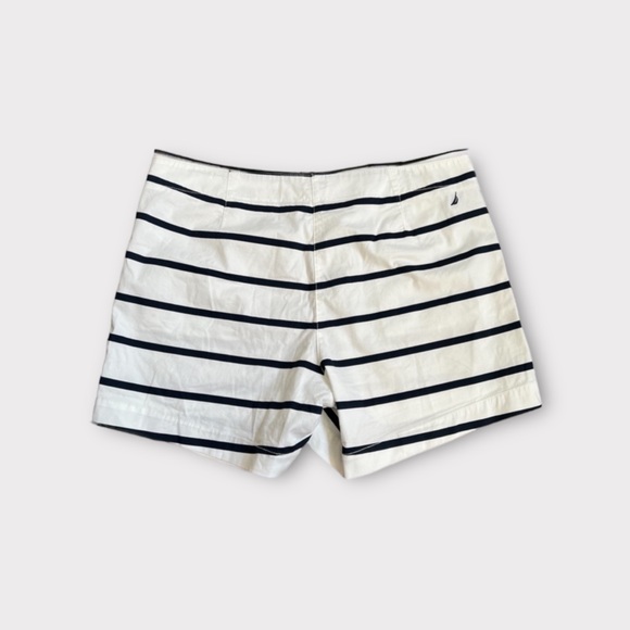 Women's Nautica Shorts - Picture 3 of 4